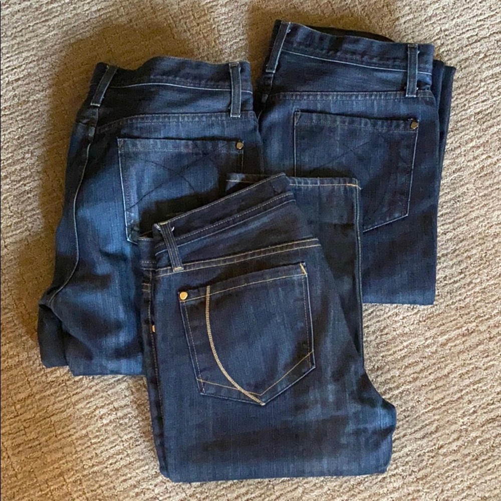 3 pair proportion of blue jeans